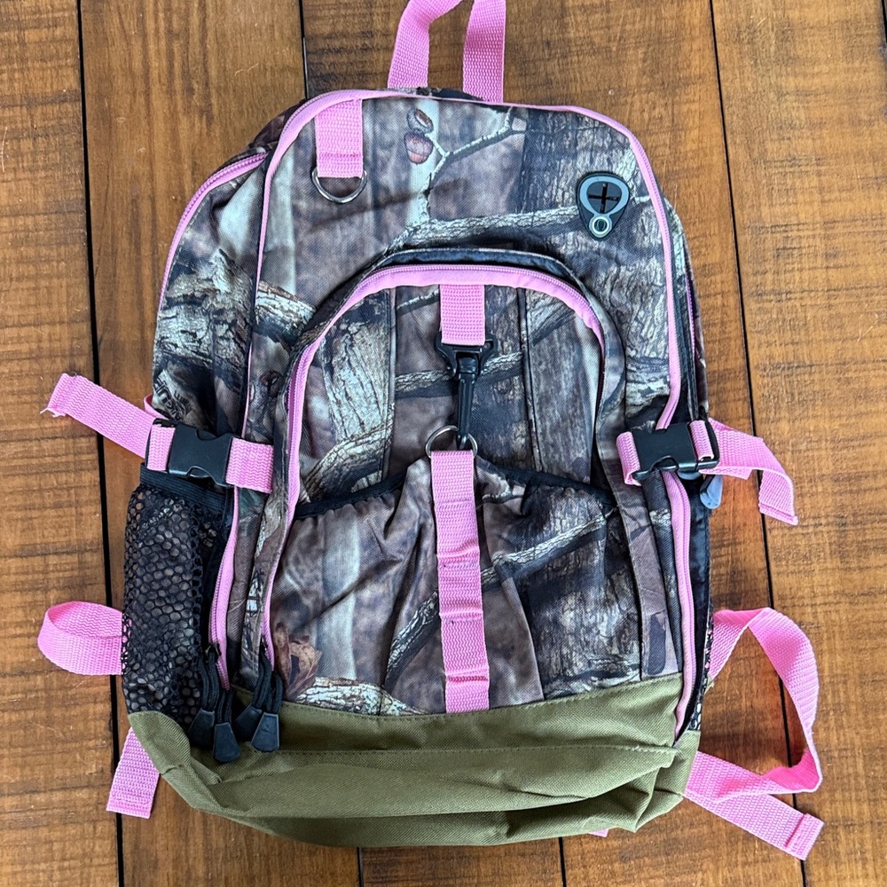 EXPLORER PINK MOSSY OAK REALTREE 17 INCH DAY BACKPACK